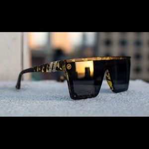 😎 Brand new Blenders sunglasses 😎